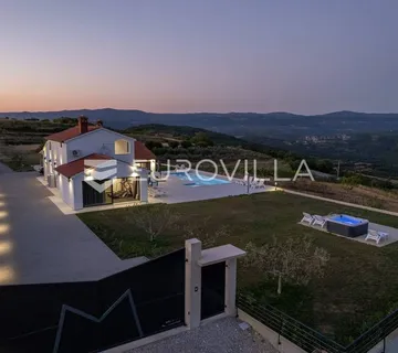Istra, Vrh, Villa s predivnim panoramskim pogledom - cover