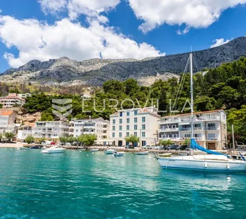 Omiška rivijera, Mimice, građevinsko zemljište uz more - Mimice, Omiš
