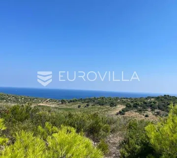 Vis, Kulor/Smokova, atraktivno zemljište površine 13698 m2 sa pogledom na more - Milna, Vis