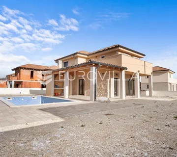 ISTRA, Svetvinčenat, Cukrići, vila 155 m², terasa s ljetnom kuhinjom, bazen, 2 parkirna mjesta - cover