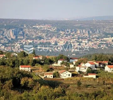 Imotski, Vinjani Donji, građevinska parcela 2348 m²