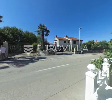 Istra, Rovinj, aprtmanska kuća 340 m² na traženoj lokaciji