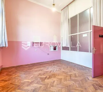 Zagreb, Donji Grad, poslovni prostor 57 m² u prizemlju dvorišne zgrade