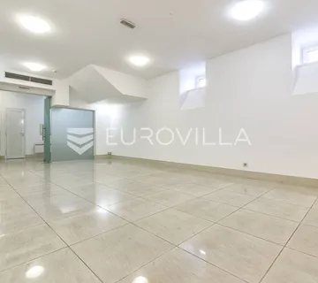 Zagreb, Donji grad, open space poslovni prostor 60 m² u suterenu poslovne zgrade - cover