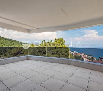 Opatija, Centar, prekrasan trosoban u novogradnji s pogledom na more NKP 110.54 m2