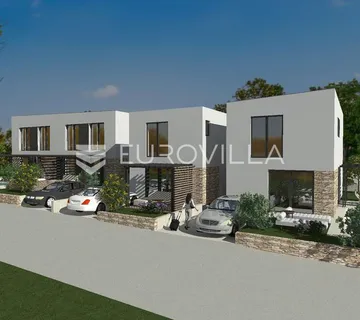 Istra, Tar, novogradnja - kuća u nizu 93,92 m2 800m od mora - Vabriga