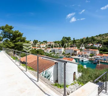 Brač, Bobovišća na moru, jedinstvena kuća s predivnim pogledom - cover