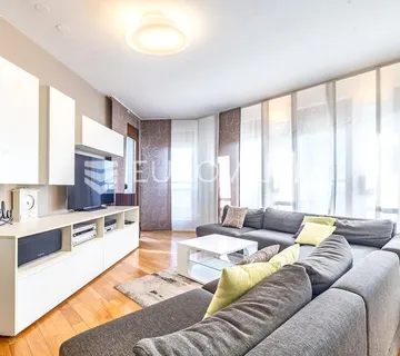 Zagreb, Ravnice, prekrasan peterosoban stan s garažom, neto korisne površine 115 m² - cover