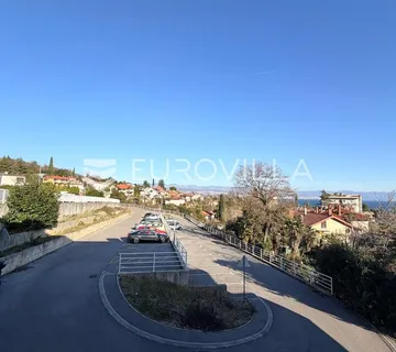 Lovran, NOVOGRADNJA, dvosoban stan, 60 m², 1. kat, parking, blizina centra