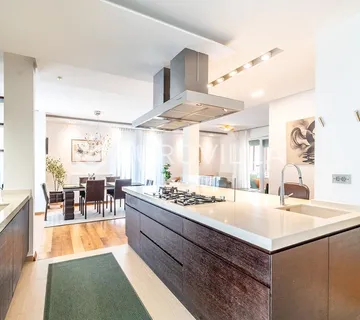 Zagreb, Mlinovi, prekrasan trosoban stan s garažom i parkirnim mjestom 126 m²