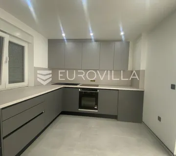 Slavonski Brod, Naselje Matije Ivanića, kuća 190 m² - cover