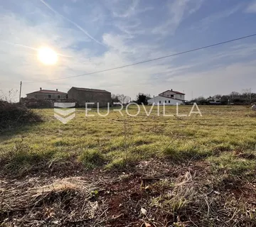Marčana, Loborika, građevinsko zemljište 450 m² na odličnoj lokaciji s putem - Loborika, Marčana