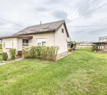 Dugo Selo, građevinsko zemljište površine 2896 m²