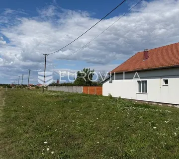 Đakovo, atraktivno građevinsko zemljište 629 m²