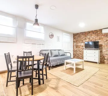 Zagreb, Maksimir, prekrasan dvosoban stan 45 m²