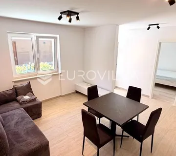 Istra, Novigrad, namješten stan s velikom terasom i parkirnim mjestom, blizu mora i centra - Bužinija, Novigrad