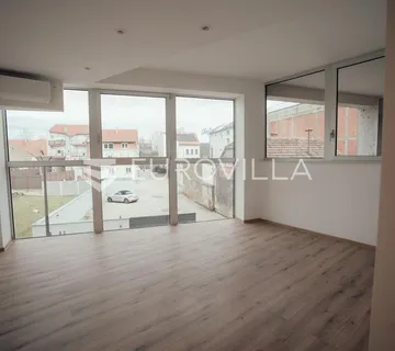 Vukovar, CENTAR, novouređen poslovni prostor 106 m², odlična lokacija