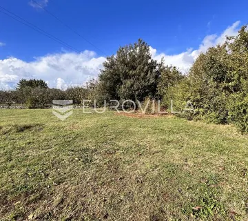 Istra, Rovinj - prekrasna parcela 715 m2 s pogledom na more - cover