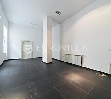 Osijek, Centar grada, iznajmljuje se poslovni prostor u secescijskoj zgradi, 200 m²
