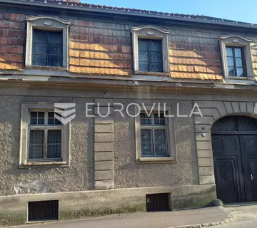 Samobor, kuća s velikim zemljištem i gospodarskim objektima na parceli 1578 m² - cover