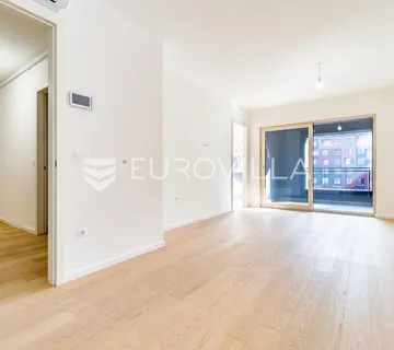 Zagreb, Črnomerec, vrhunska novogradnja, četverosoban apartman površine 91,22 m²