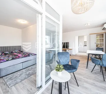 Zagreb, Savica, elegantan, novouređen stan, 50 m², PRVI NAJAM - cover