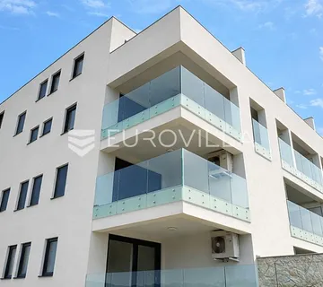 Pag, Povljana, dvoetažni stan s pogledom na more, 88,55 m²
