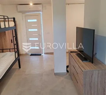 Zagreb, Gornja Dubrava, dvosoban stan 60 m2 - Miroševec