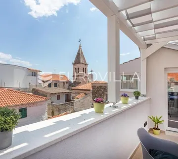 Šibenik, strogi centar, turistički objekt s 11 jedinica, jedinstvena ponuda - cover