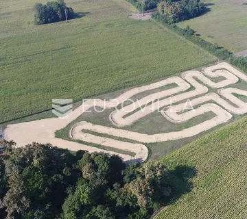 Garčin, izvanredno investicijsko zemljište 21 000 m² s projektom za motocross i quad park