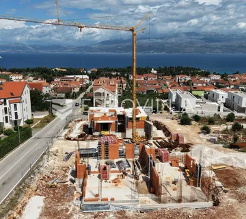 Brač, Supetar, jednosoban stan u prizemlju s vrtom