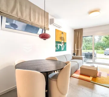 Zagreb, Maksimir, prekrasan dvosoban stan površine 50 m² PRVI NAJAM