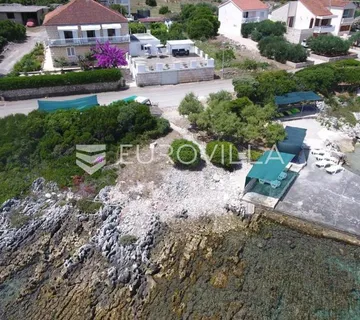 Korčula, kuća na jedinstvenoj lokaciji uz more - cover