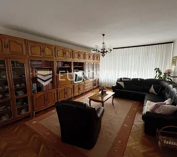 Bjelovar, Centar, obiteljska kuća površine 385 m²