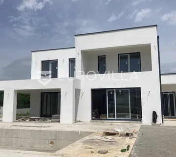 Istra, Zartinj, vila s bazenom novogradnja - Topid