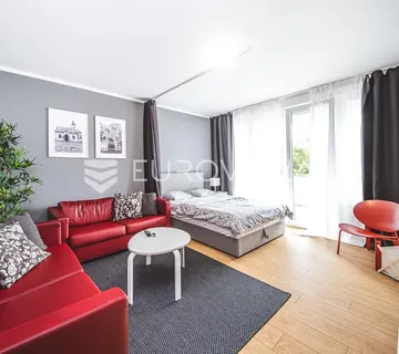Zagreb, Miramarska, novouređen dvoipo soban stan površine 60 m²