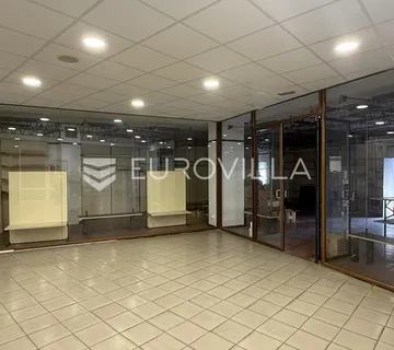 Osijek, Centar grada, najam poslovnog prostora, 82 m2 - Gornji grad / Centar