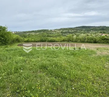 Buje okolica, Prekrasno stoljetno imanje - Krasica, Buje