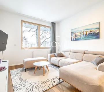 Donji grad, Trg Franje Tuđmana, stan za najam 67 m² u visokom prizemlju novije stambene zgrade - cover