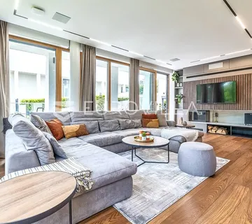 Zagreb, Jelenovac luksuzan četverosobni stan 180 m² sa vrtom 150 m²