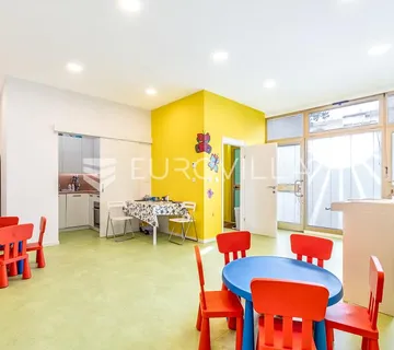 Zagreb, Prečko, novouređen ulični lokal u prizemlju, 43.77 m²