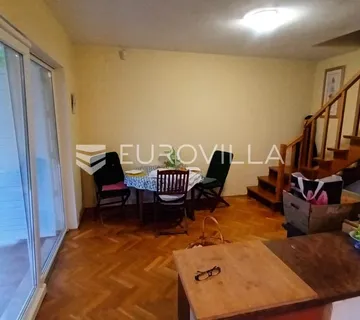 Slunj, Blagaj, kuća 90 m², s otokom uz samu rijeku Koranu na parceli 7873 m² - Blagaj, Slunj
