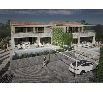 Istra, Marčana, dvojna kuća neto korisne površine od 180 m² u mirnom uređenom naselju