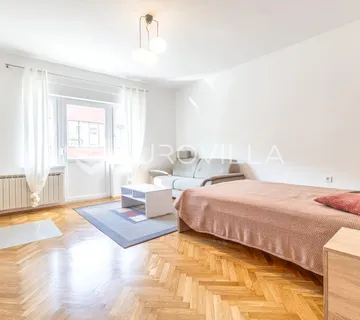 Zagreb, Medvedgradska, trosoban stan od 78 m2 - cover