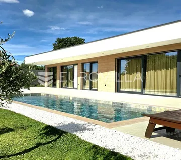 Istra, Labin, moderna samostojeća villa s dva stana i bazenom, 176.15 m² - cover