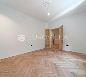 Osijek, Centar, prodaje se uređen stan površine 69 m²