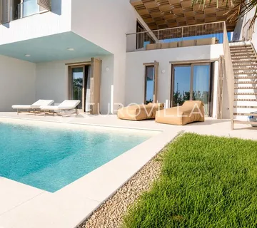 Šibenik, Brodarica, prekrasna vila s bazenom, prvi red do mora - Brodarica, Šibenik