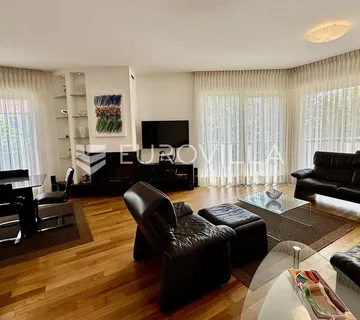 Zagreb, Srebrnjak četverosoban 140m2 + dva parkirna mjesta u garaži - cover