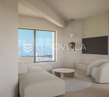 Istra, Umag, Green Tower Residence, trosoban apartman s terasom na 4. katu