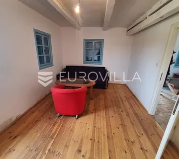 Barilovići, Perjasica, 2 drvene kuće 350 m² s pomćnom zgradom na mirnoj lokaciji - cover